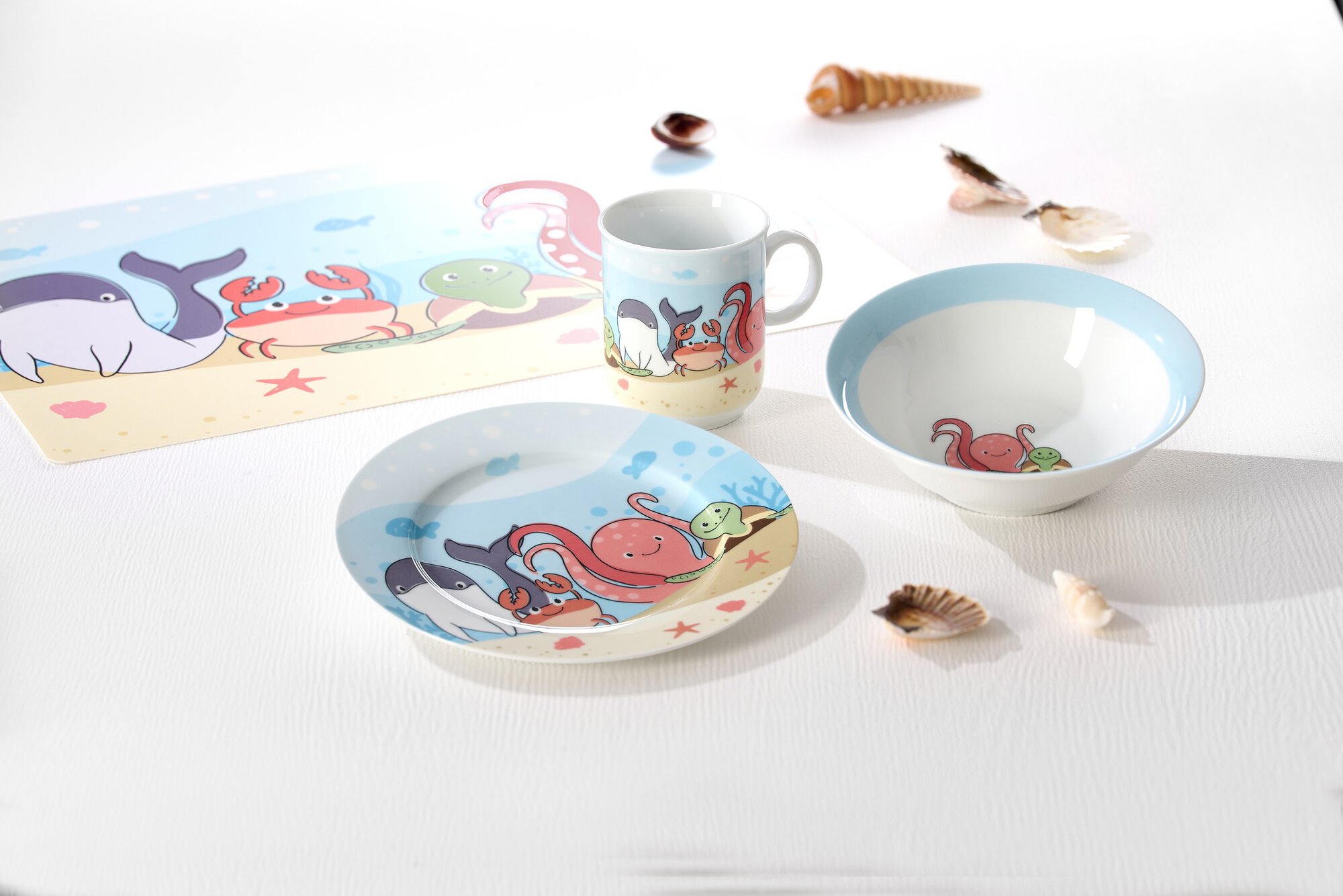 Porzellan Kindergeschirr mit Wal, Krabbe und Oktopus